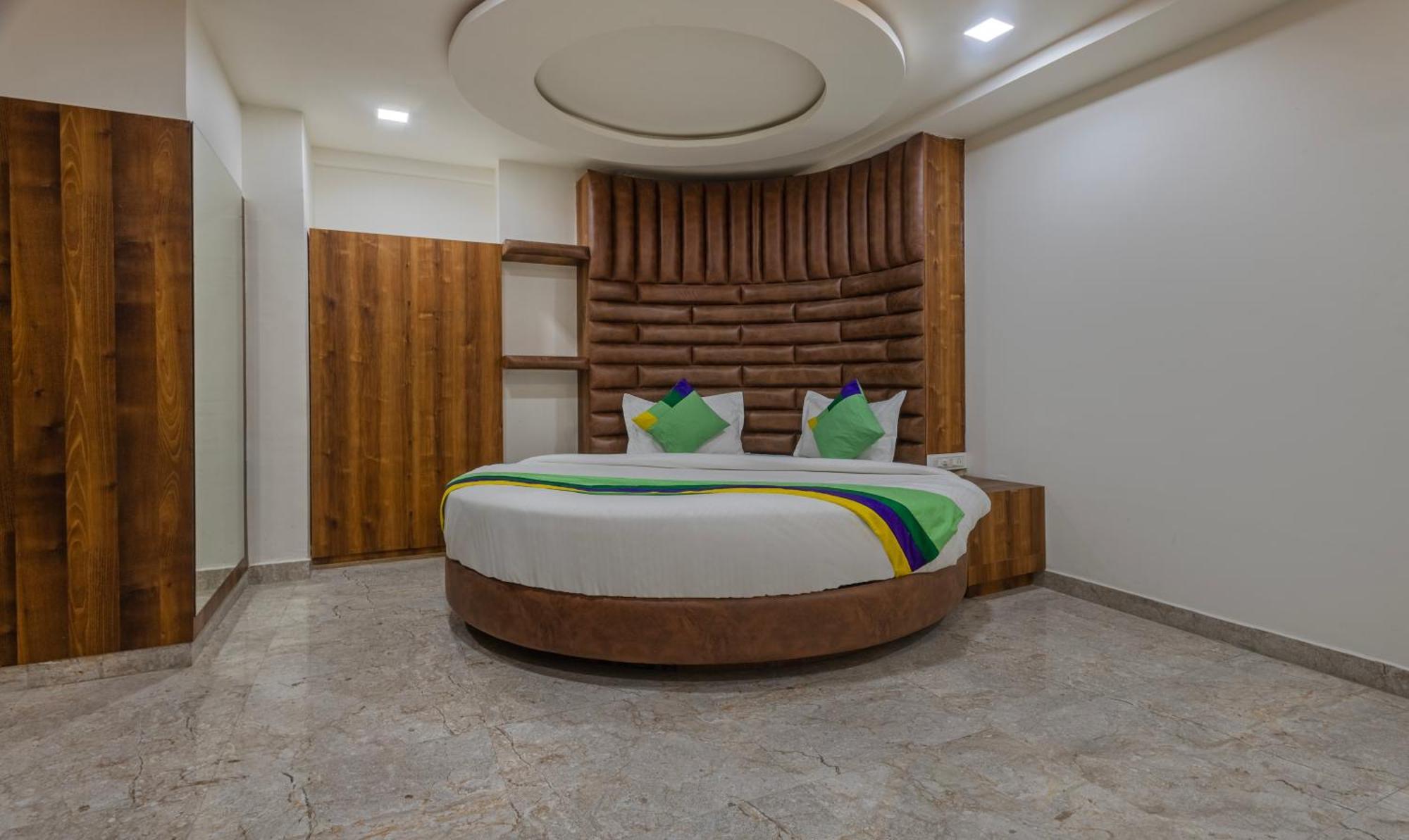 מלון Watuwa Treebo Eden Park, Ahmedabad מראה חיצוני תמונה